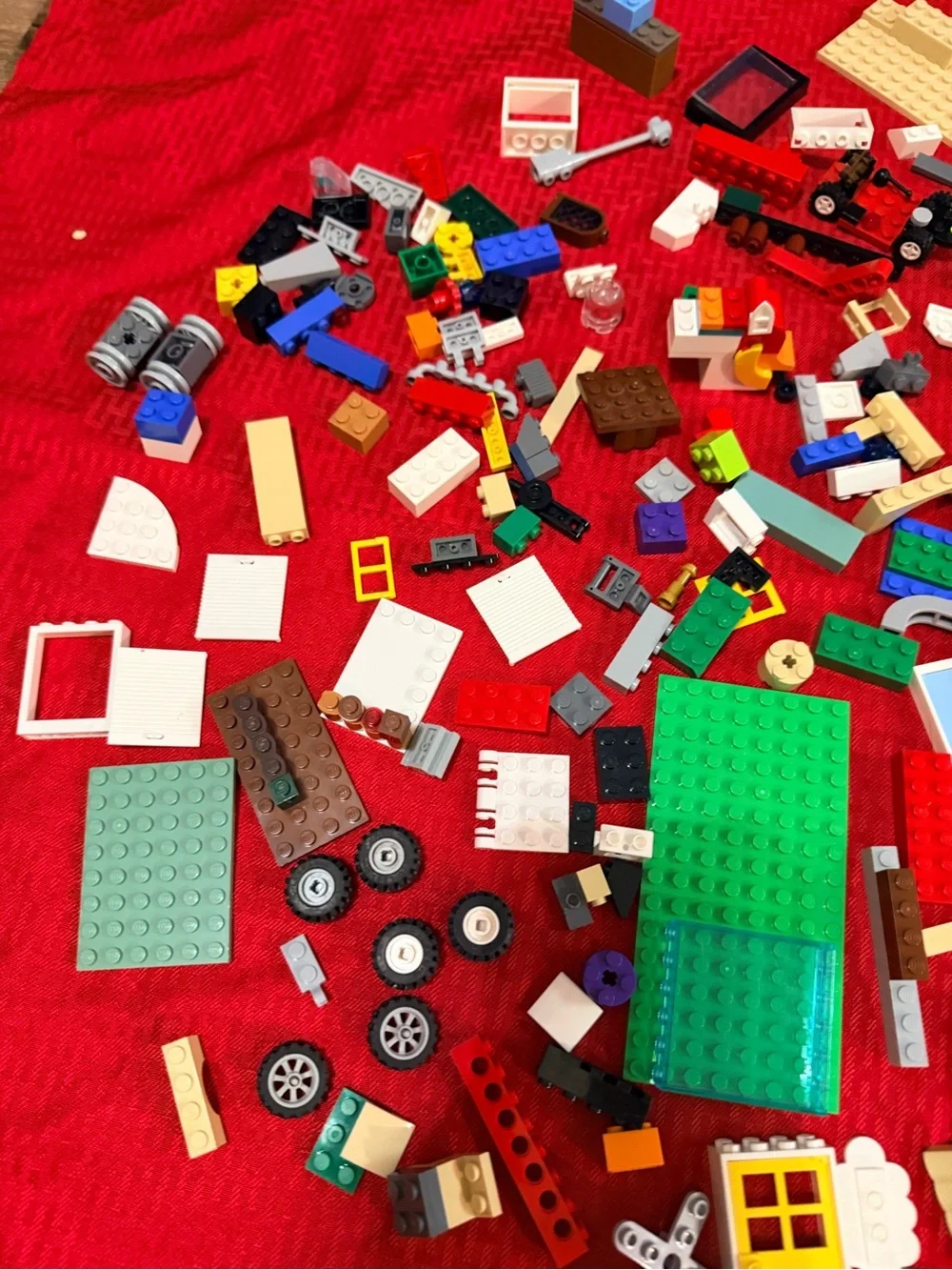 Lego mixed lot vintage pieces w minifigures